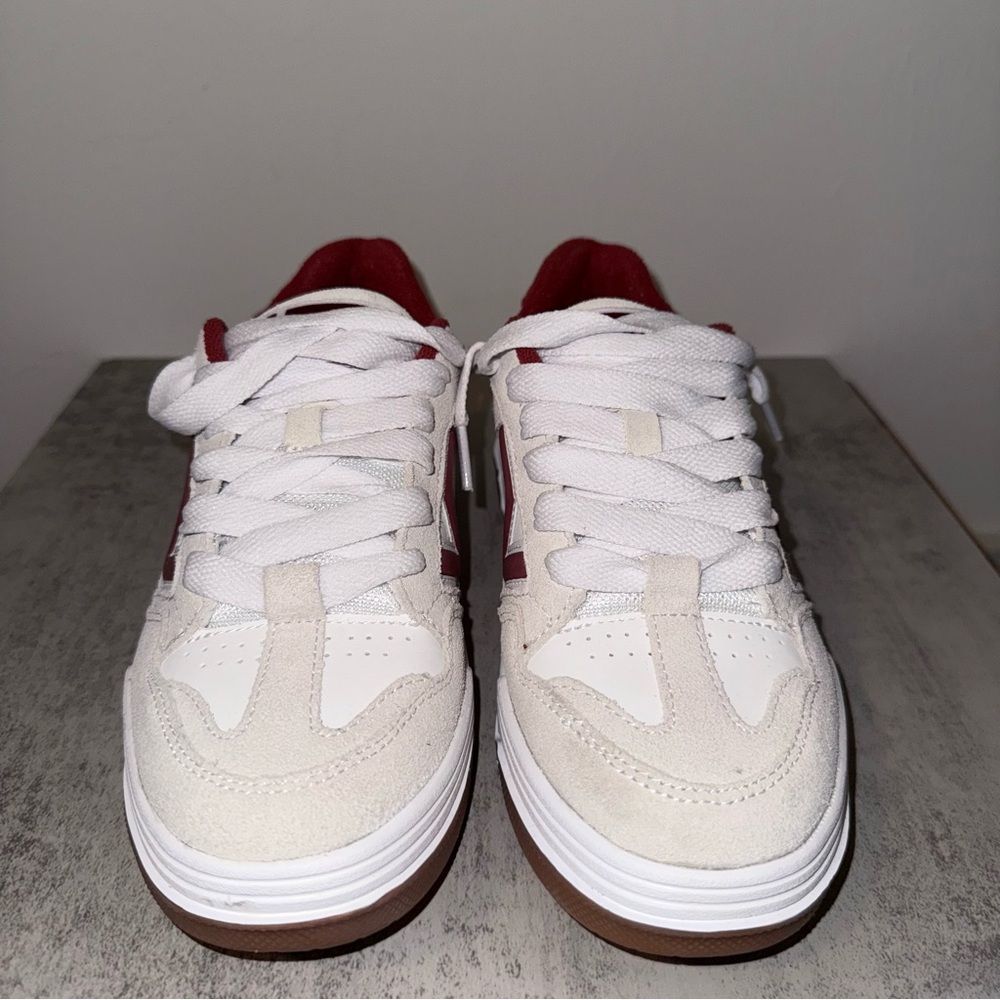 Vans Upland shoes in a White and Sun-Dried Tomato Red 6 Men’s / 7.5 Women’s - Picture 1 of 7